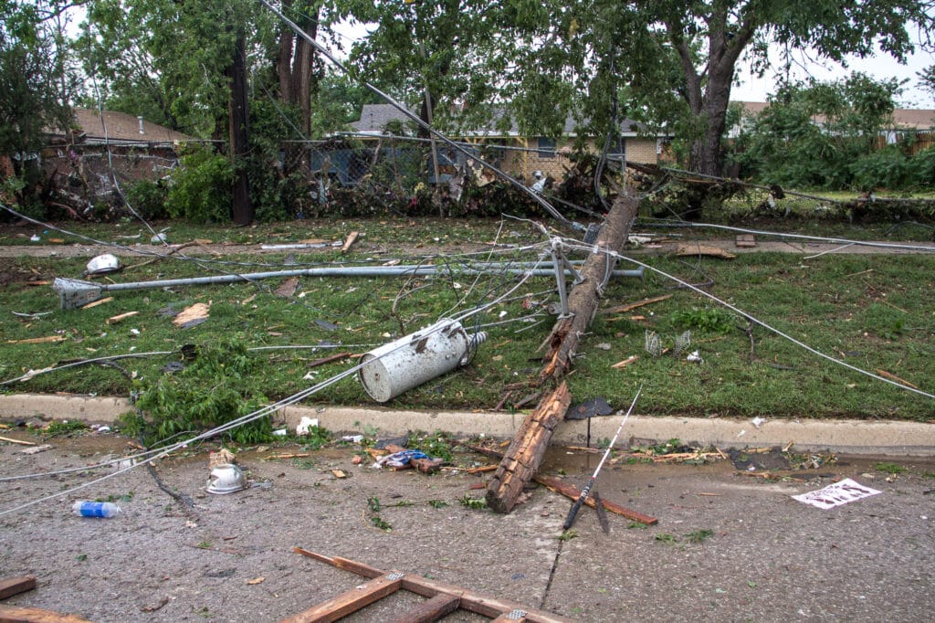 Lines down on 4th street