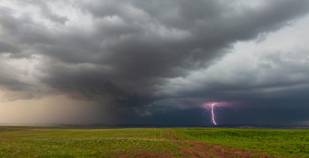 Lightning near Scottsbluff, NE June 12, 2017