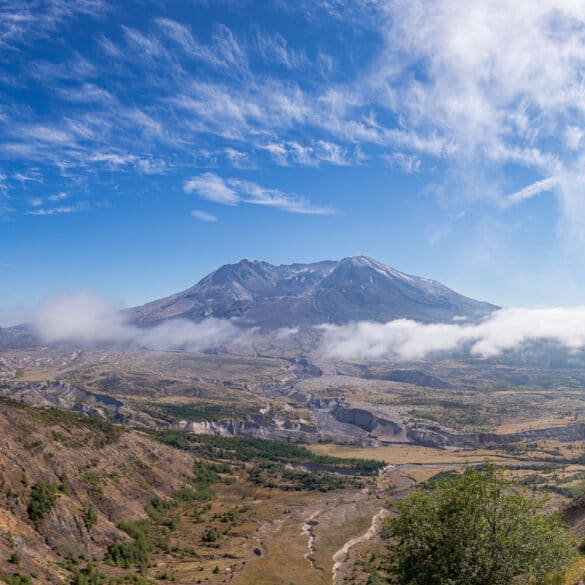 Mount Saint Helens viewed from the Johnston Ridge Observatory